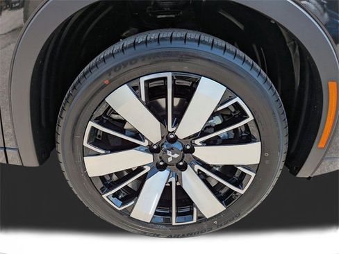 New 2025 Mitsubishi Outlander Platinum Edition image 13