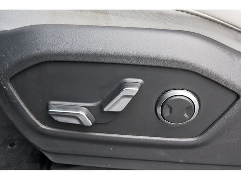 Certified 2025 Hyundai Santa Fe SEL FWD image 30