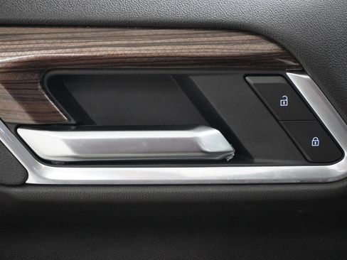 Used 2025 Chevrolet Silverado 1500 RST w/ Texas Edition Plus image 13