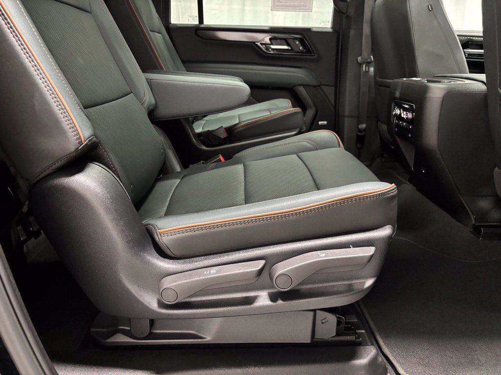 Used 2026 GMC Yukon XL AT4 AWD/4WD image 52