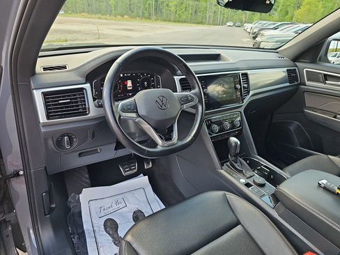 Used 2022 Volkswagen Atlas Cross Sport SEL R-Line image 20