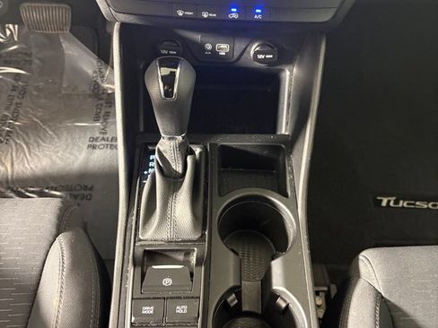 Used 2020 Hyundai Tucson SE FWD image 16