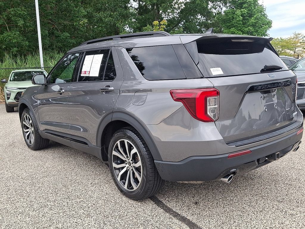 Used 2023 Ford Explorer ST-Line w/ Class IV Trailer Tow Package AWD/4WD image 4