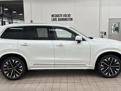 New 2026 Volvo XC90 T8 Plus w/ Protection Package Premier image 4