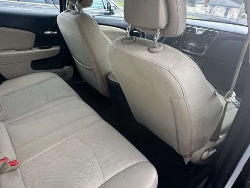 Used 2013 Chrysler 200 Touring image 12