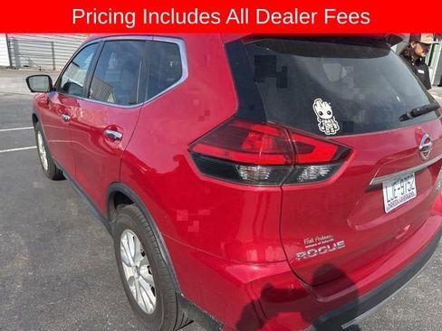 Used 2017 Nissan Rogue SV w/ SV Premium Package AWD/4WD image 14
