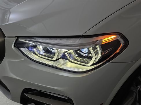 Used 2018 BMW X3 M40i image 33