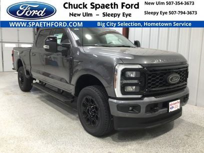 New 2026 Ford F350 Lariat w/ Black Appearance Package