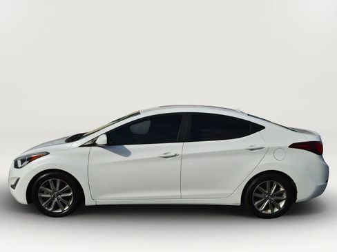 Used 2014 Hyundai Elantra SE w/ Option Group 02 FWD image 5