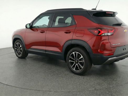 Used 2025 Chevrolet TrailBlazer LT image 6