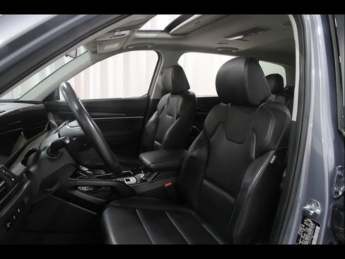 Used 2024 Kia Telluride S w/ S Sunroof Package AWD/4WD image 5