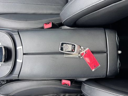Used 2019 Mercedes-Benz E 300 image 43