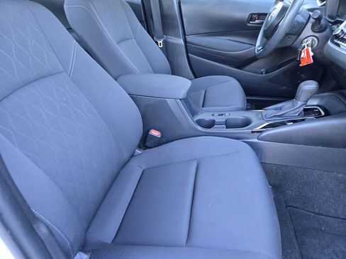 Used 2024 Toyota Corolla LE image 9