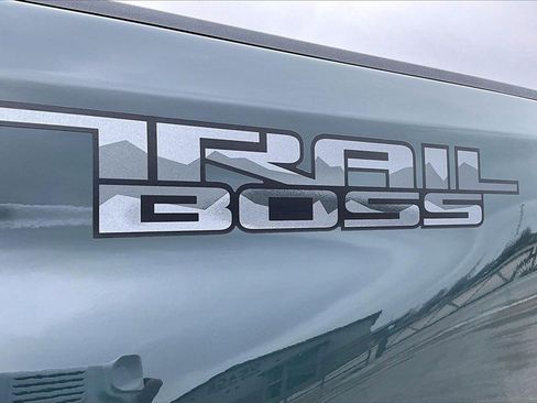 Used 2025 Chevrolet Silverado 2500 LT w/ Trail Boss Package image 8