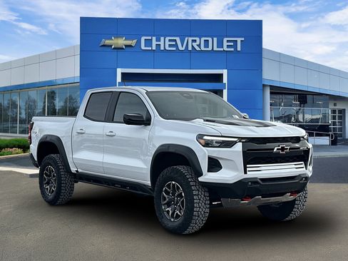 Certified 2025 Chevrolet Colorado ZR2 w/ Technology Package image 8