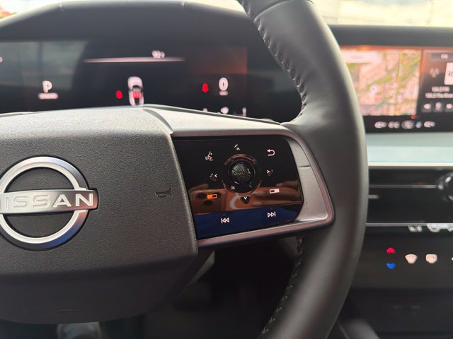 Used 2025 Nissan Murano Platinum AWD/4WD image 11