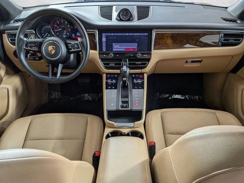 Certified 2023 Porsche Macan AWD/4WD image 21