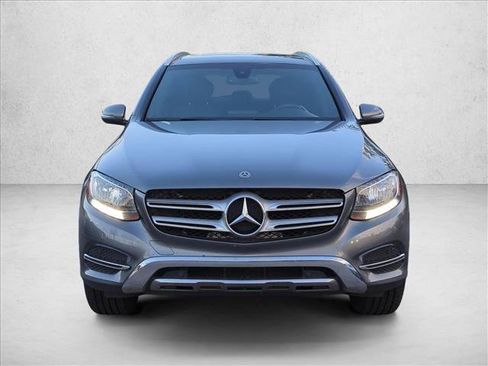 Used 2018 Mercedes-Benz GLC 300 image 2