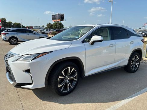 Used 2018 Lexus RX 350 FWD w/ Premium Package image 4