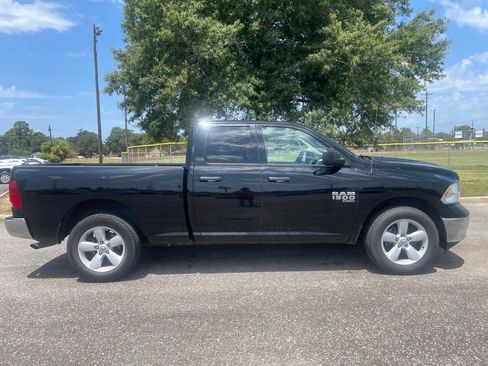 Used 2024 RAM 1500 Classic SLT AWD/4WD image 8
