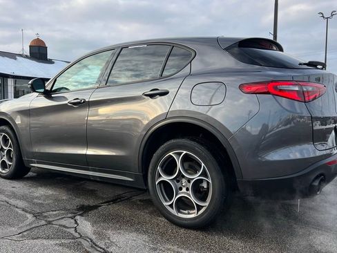 Used 2023 Alfa Romeo Stelvio Sprint image 4