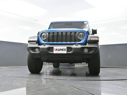 New 2026 Jeep Wrangler Sport S image 39