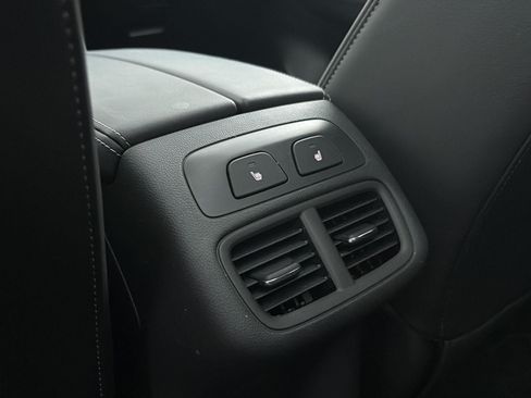 Certified 2023 Buick Envision Avenir AWD/4WD image 16