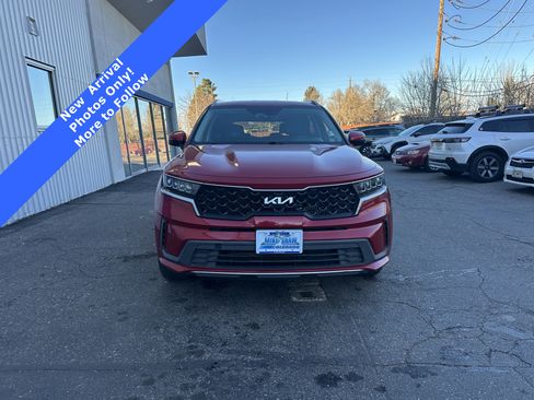 Used 2022 Kia Sorento S image 17