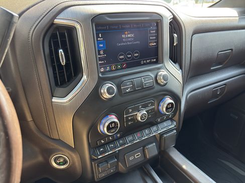 Used 2021 GMC Sierra 1500 Denali w/ Technology Package AWD/4WD image 22