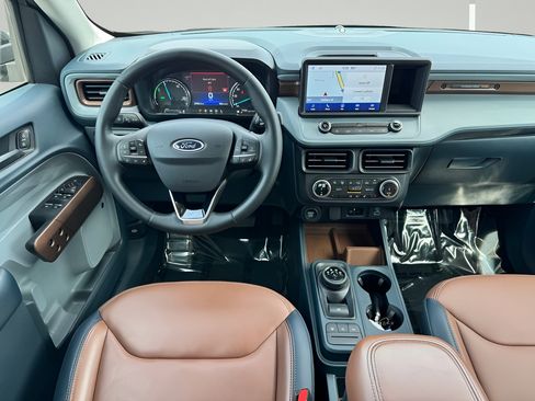 Used 2024 Ford Maverick Lariat FWD image 6