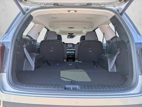 Used 2022 Hyundai Palisade SEL w/ Convenience Package image 7
