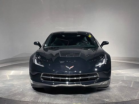 Used 2014 Chevrolet Corvette Stingray Coupe RWD image 3