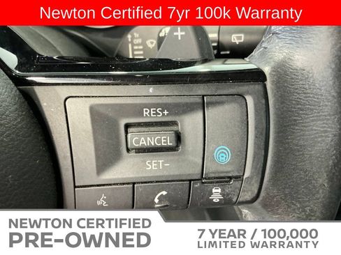 Used 2021 Nissan Rogue SL FWD image 30