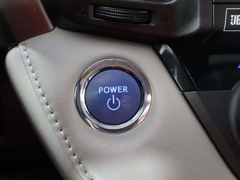 Used 2018 Toyota RAV4 Limited w/ Advanced Technology Package image 37