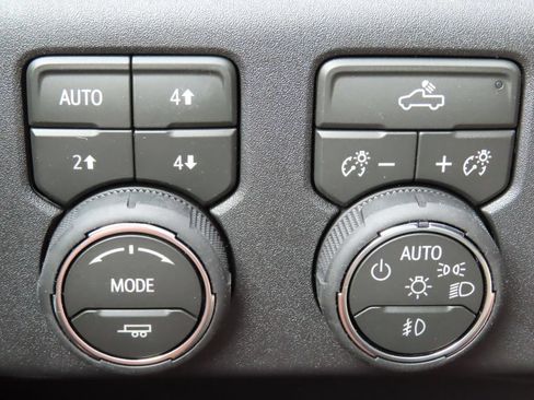 New 2026 Chevrolet Silverado 1500 RST AWD/4WD image 14