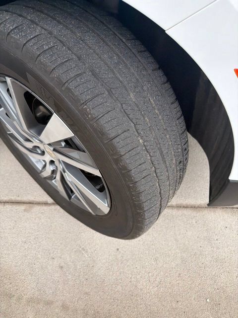 Used 2022 Chevrolet Equinox Premier AWD/4WD image 19