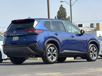 Used 2022 Nissan Rogue SV FWD video 2