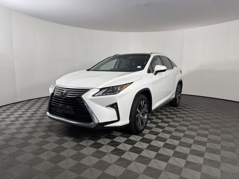 Used 2017 Lexus RX 350 AWD w/ Premium Package image 3