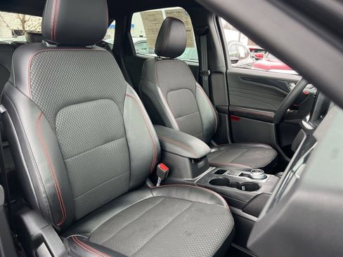 Used 2023 Ford Escape ST-Line w/ Tech Pack #1 image 28