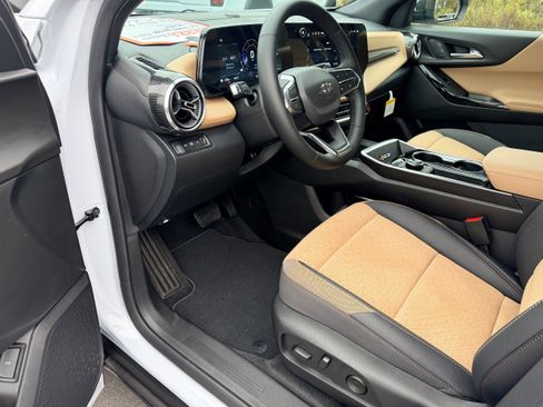 New 2026 Chevrolet Equinox ACTIV w/ Convenience Package III image 32