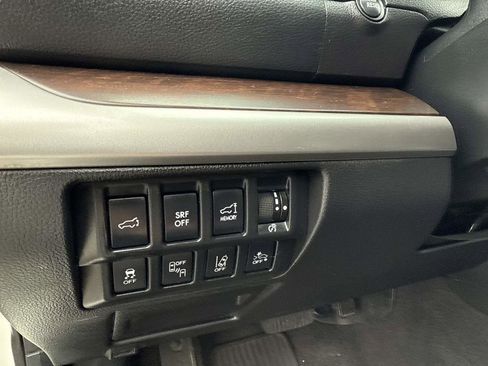 Used 2017 Subaru Outback 3.6R Limited image 13