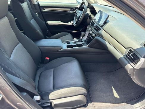 Used 2018 Honda Accord LX image 15