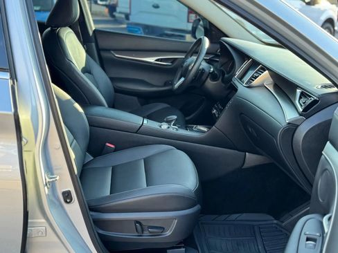 Used 2021 INFINITI QX50 Pure AWD/4WD image 26