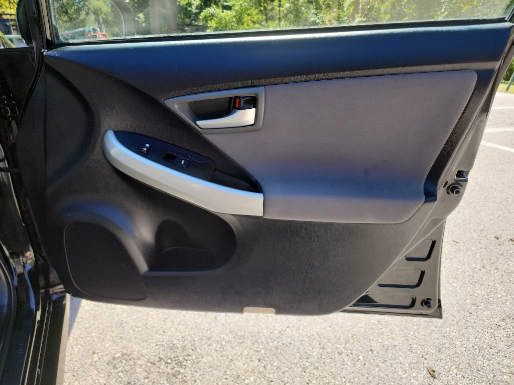 Used 2014 Toyota Prius Two FWD image 30