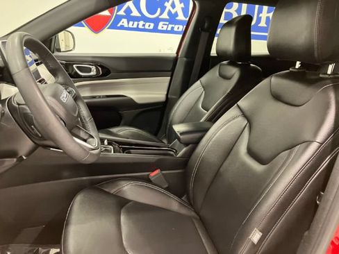 Used 2025 Jeep Compass Limited AWD/4WD image 28