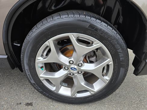 Used 2018 Subaru Forester 2.5i Touring w/ Popular Package #2 image 11