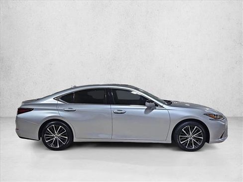Used 2023 Lexus ES 350 w/ Premium Package image 4