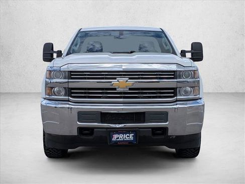 Used 2015 Chevrolet Silverado 2500 W/T RWD image 2