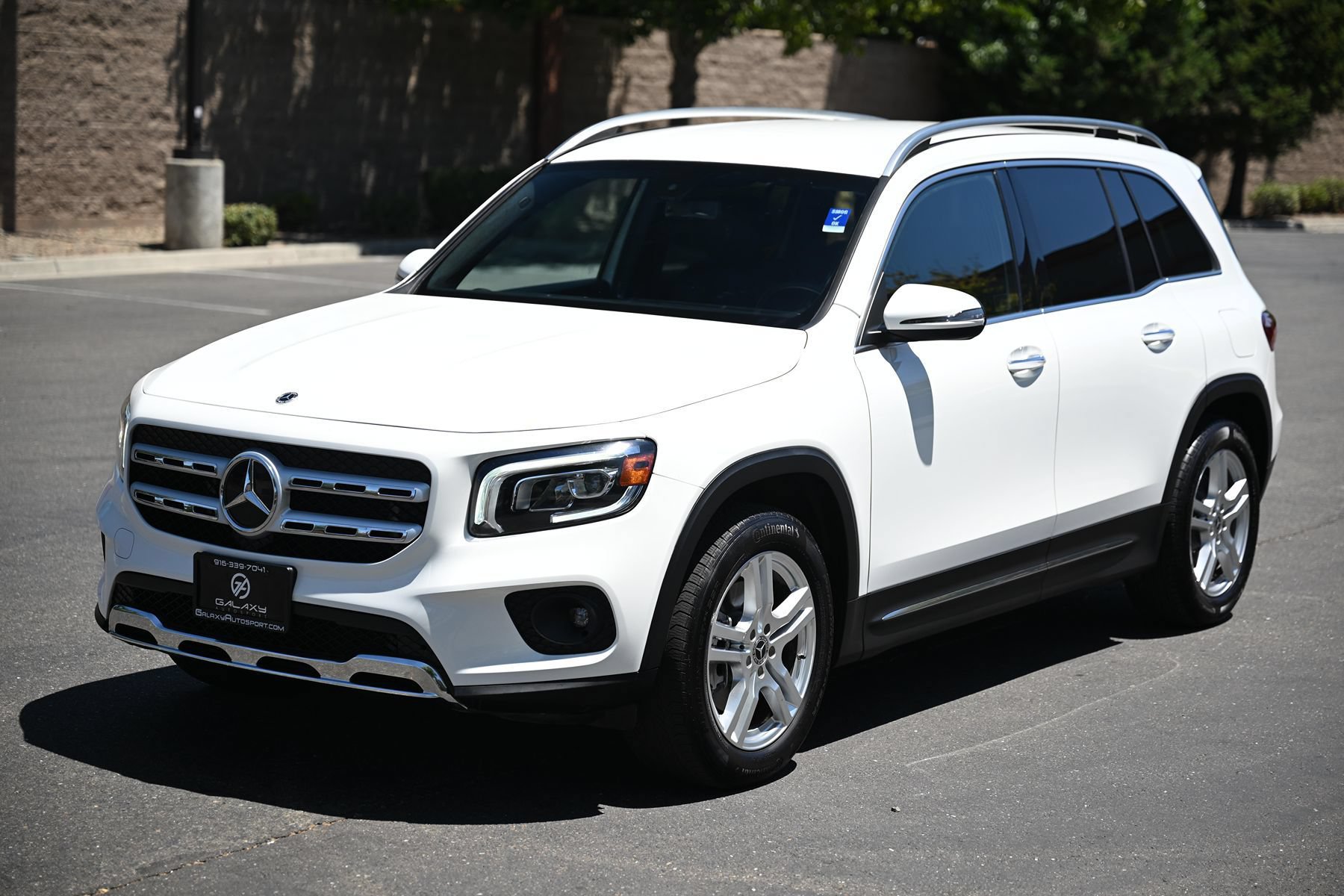 Used 2021 Mercedes-Benz GLB 250 4MATIC image 3