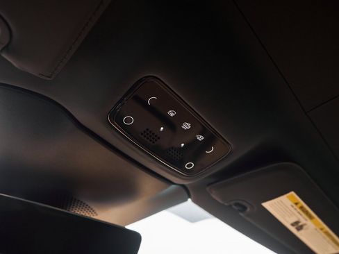 Used 2023 Ferrari Roma image 70